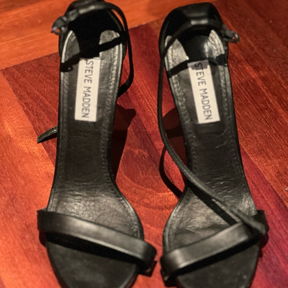 Steve Madden open toe black heels - 4in. Brand new